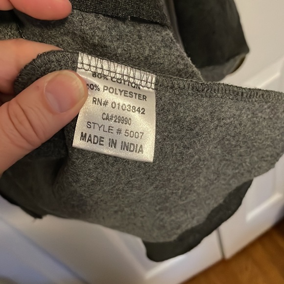 Atwell Drapey Fleece Wrap - Picture 3 of 5